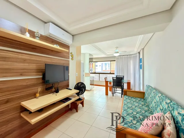 APARTAMENTO À VENDA