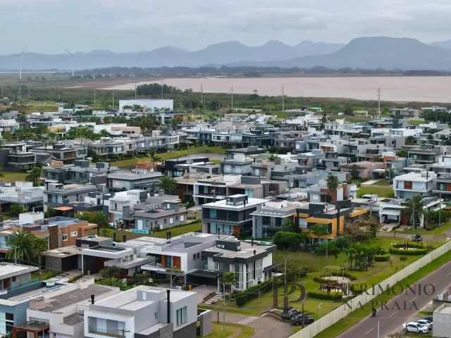 CASA EM CONDOMÍNIO À VENDA em Capão Ilhas Resort, Capão da Canoa