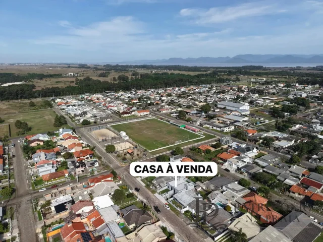CASA À VENDA em Posto 4 (Capão Novo), Capão da Canoa