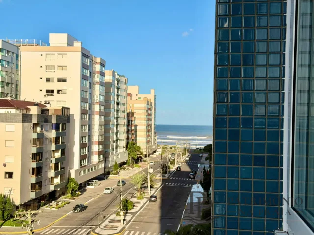 APARTAMENTO À VENDA
