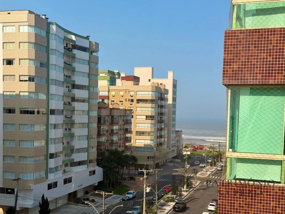 APARTAMENTO À VENDA