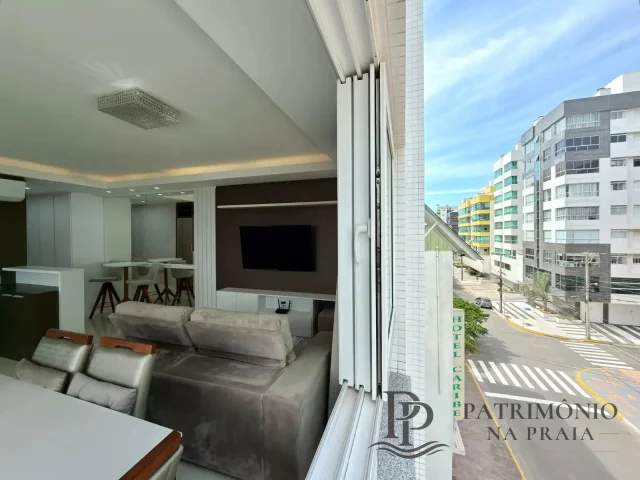 APARTAMENTO À VENDA