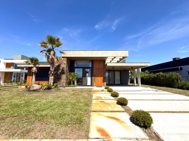 Casa em condomínio à venda em Condomínio Lagoa do Passo, Atlantida Sul em Condomínio Lagoa do Passo, Atlantida Sul
